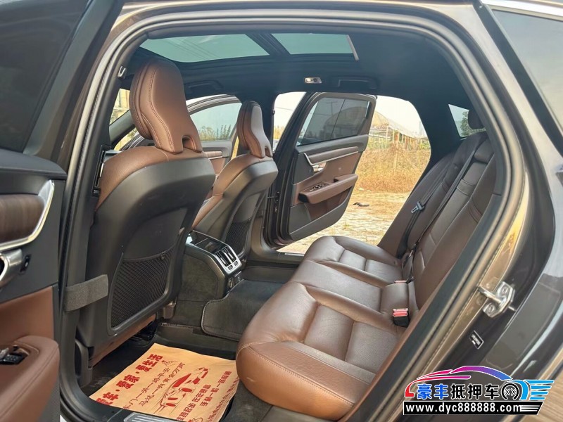 21年沃尔沃S90轿车抵押车出售