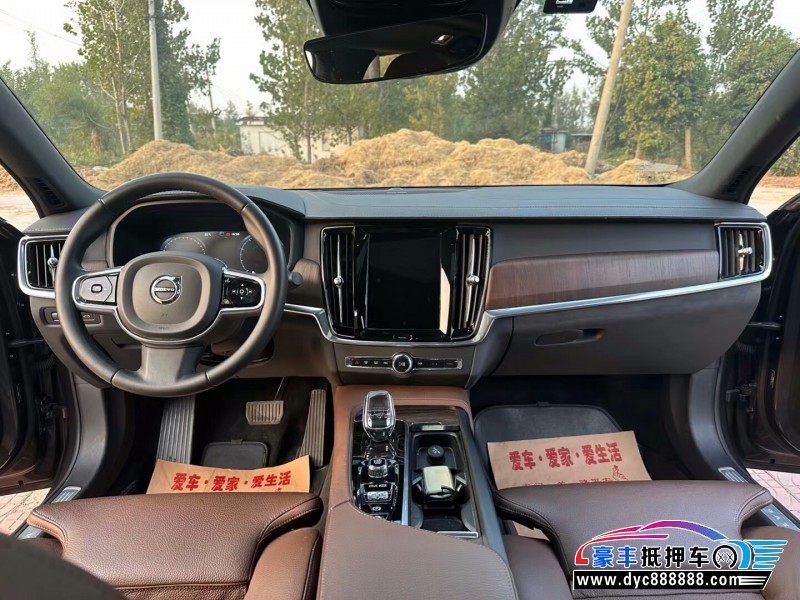 21年沃尔沃S90轿车抵押车出售