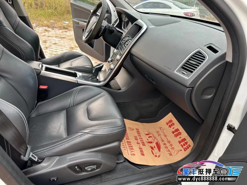 16年沃尔沃XC60轿车抵押车出售