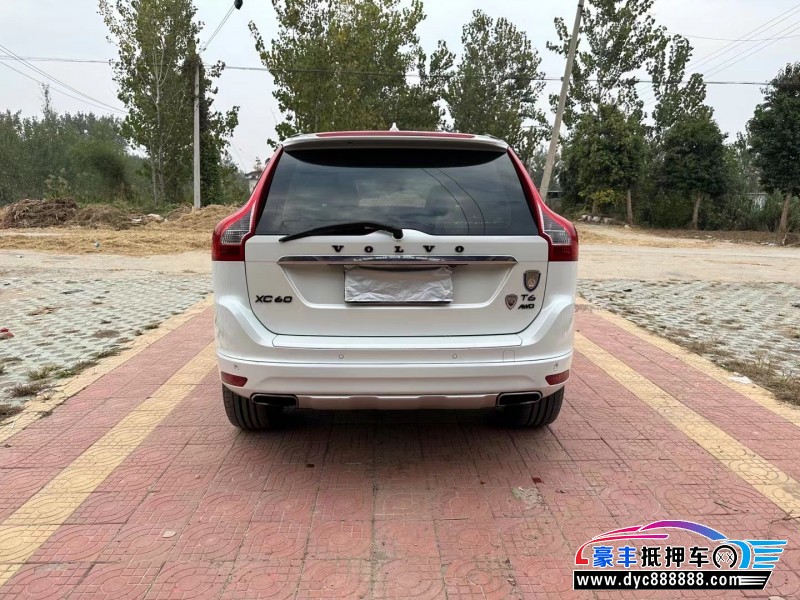 16年沃尔沃XC60轿车抵押车出售