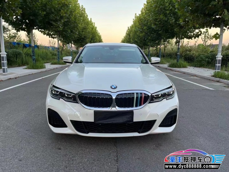 20年宝马3系轿车抵押车出售