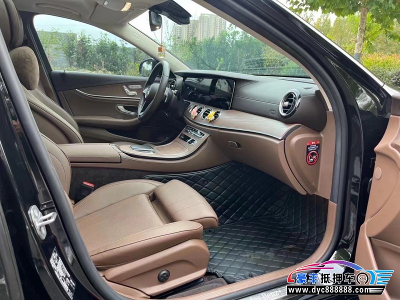 22年奔驰E轿车抵押车出售