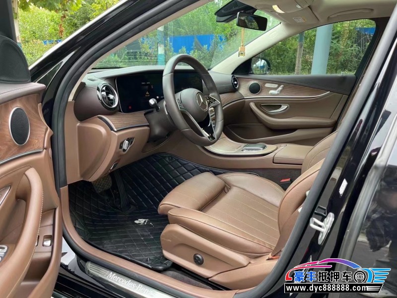 22年奔驰E轿车抵押车出售