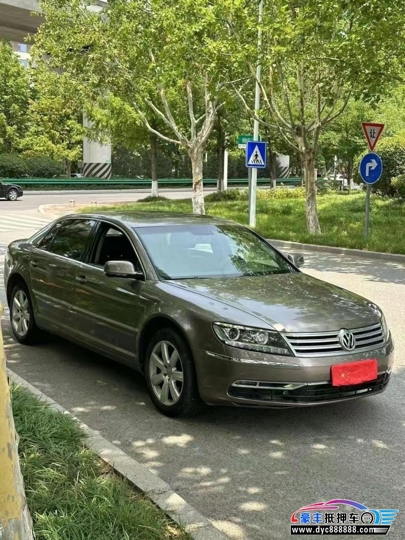 13年大众辉昂轿车抵押车出售