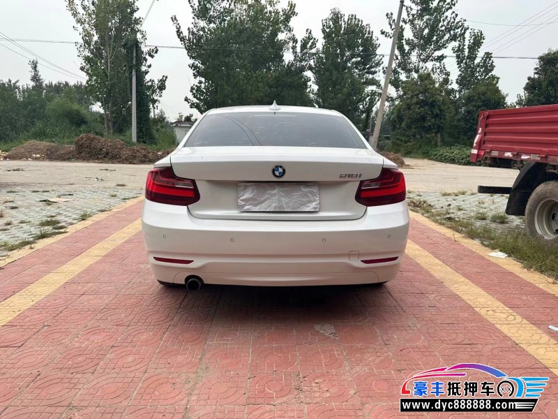 15年宝马2系轿车抵押车出售