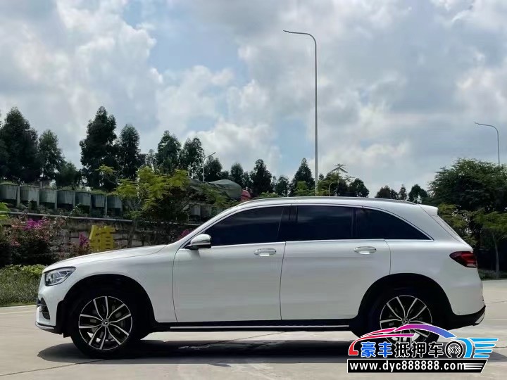 22年奔驰GLCSUV抵押车出售