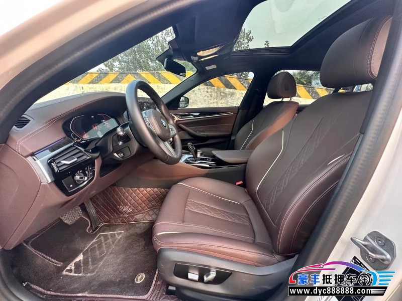 23年宝马5系轿车抵押车出售