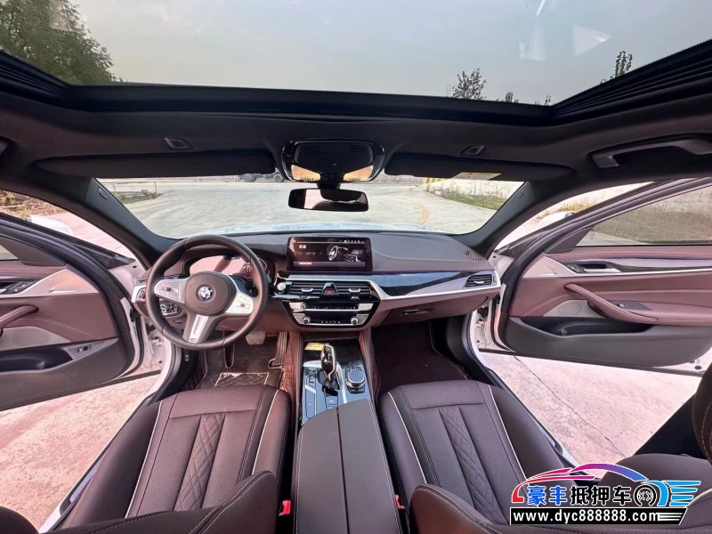 23年宝马5系轿车抵押车出售