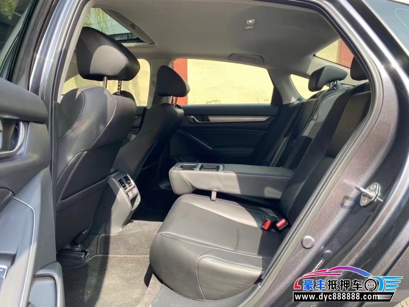 22年本田雅阁轿车抵押车出售