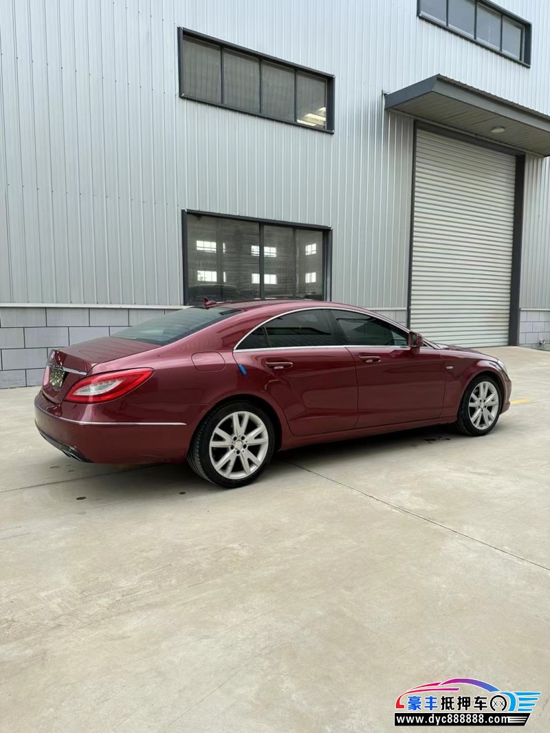 13年奔驰GLS轿车抵押车出售