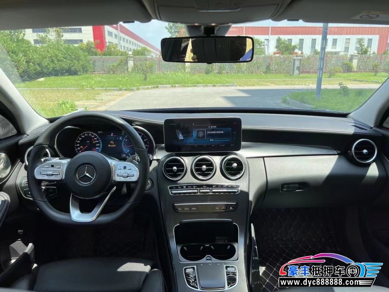 21年奔驰C轿车抵押车出售