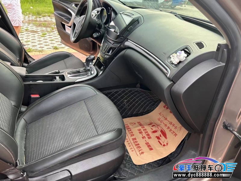 16年别克君威轿车抵押车出售