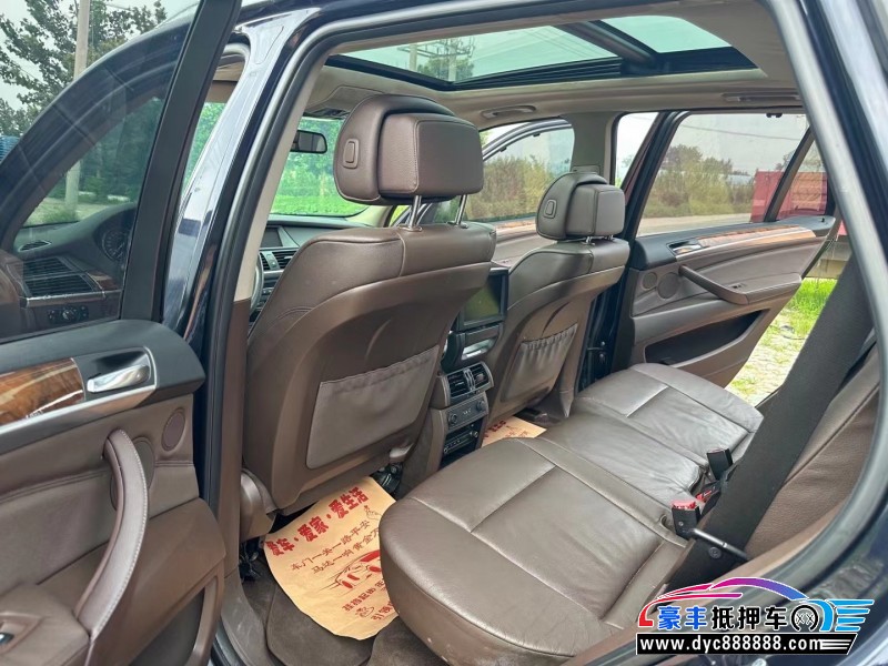 10年宝马X5SUV抵押车出售