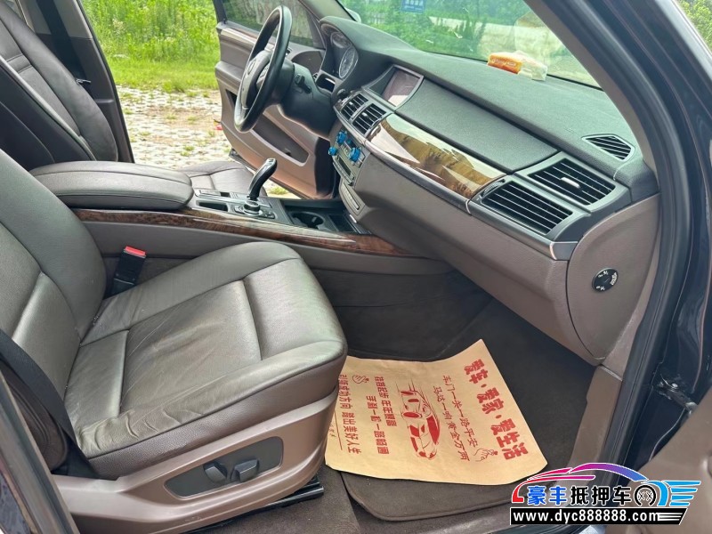 10年宝马X5SUV抵押车出售