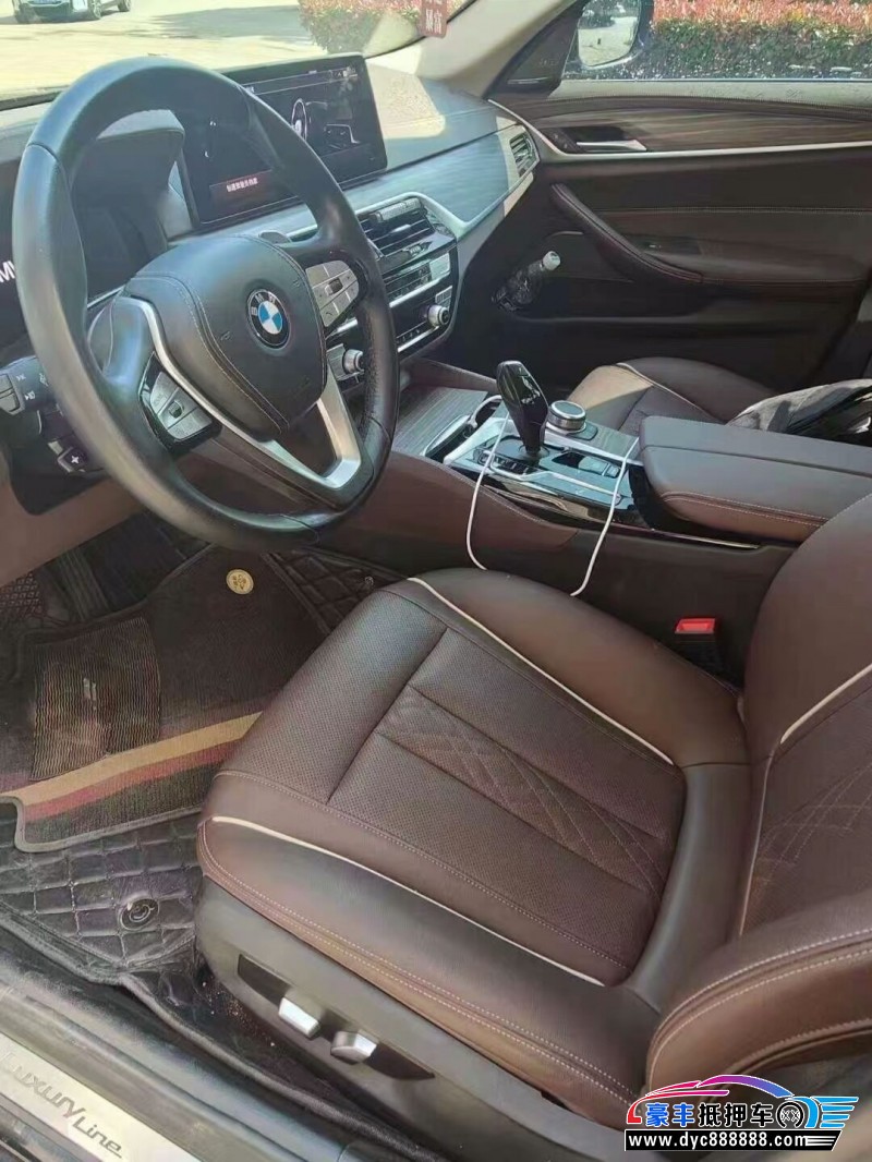 22年宝马5系轿车抵押车出售