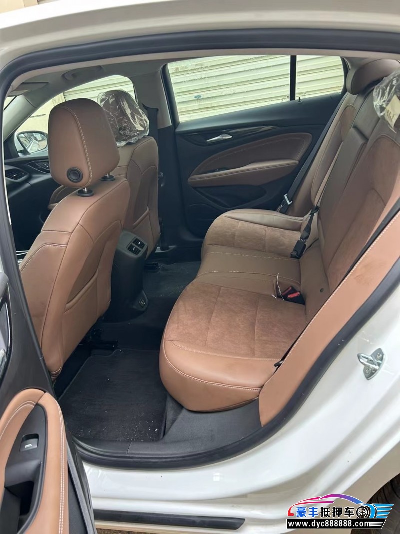 23年别克君威轿车抵押车出售