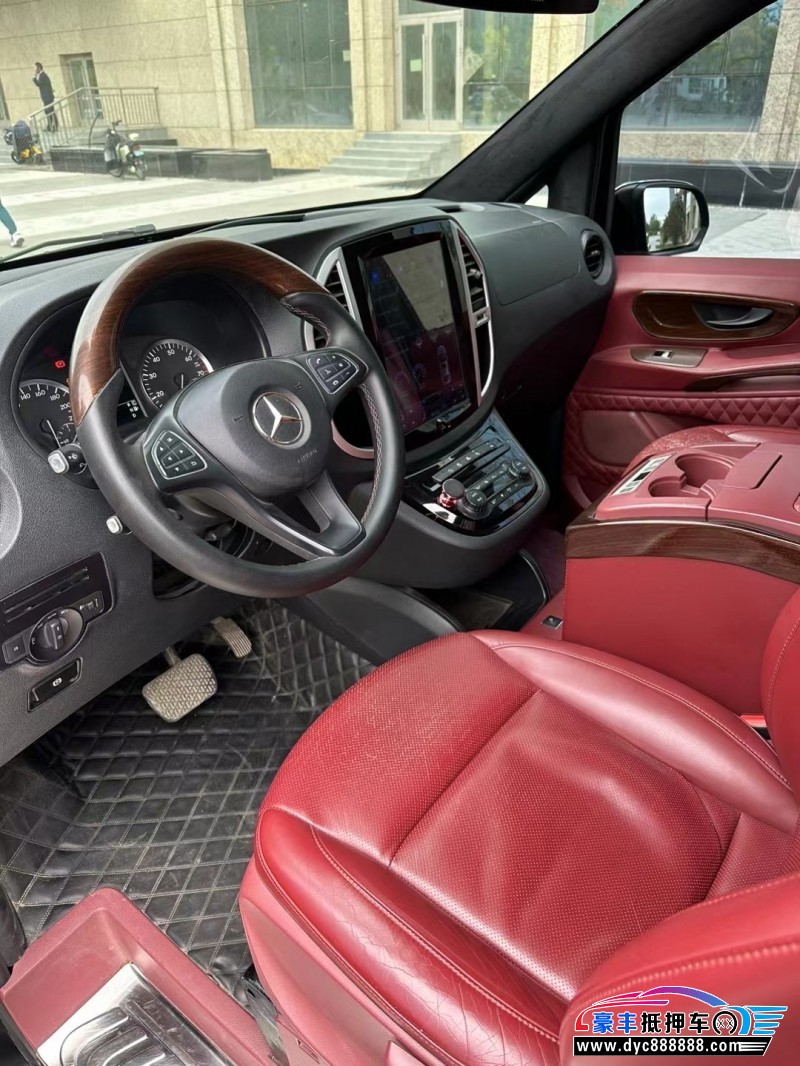 17年奔驰威霆MPV抵押车出售