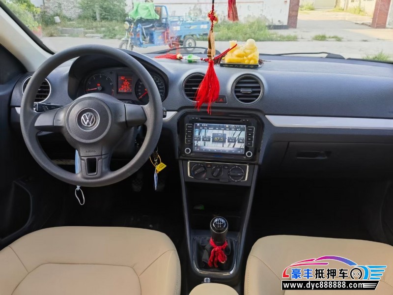 14年大众捷达轿车抵押车出售