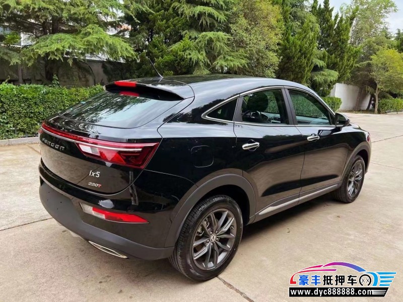 23年东风风光ix5轿车抵押车出售