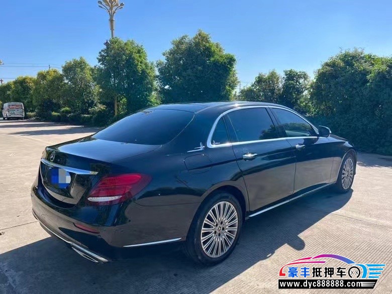 20年奔驰E轿车抵押车出售