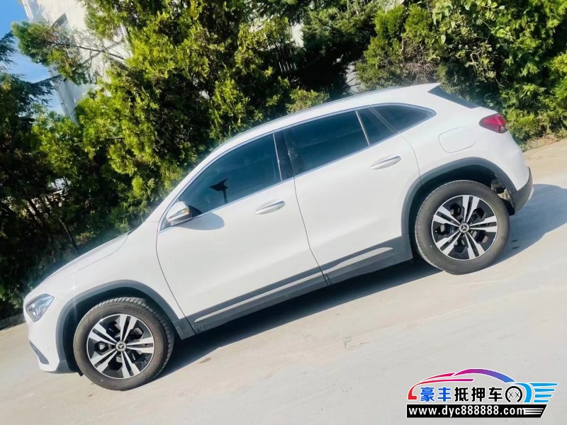 22年奔驰CLA轿车抵押车出售