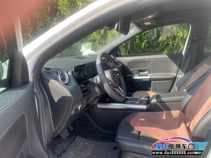 22年奔驰CLA轿车抵押车出售