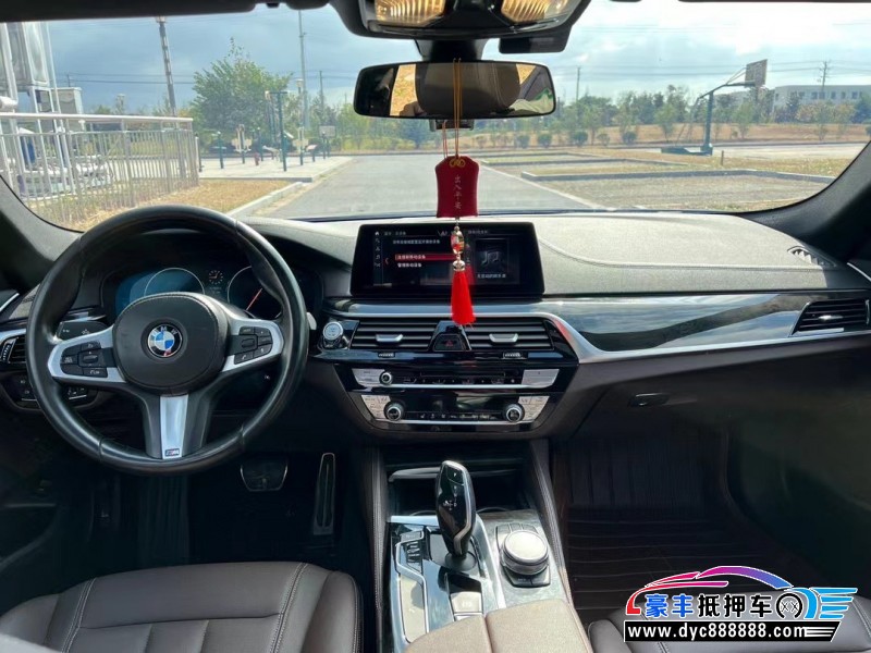 18年宝马5系轿车抵押车出售