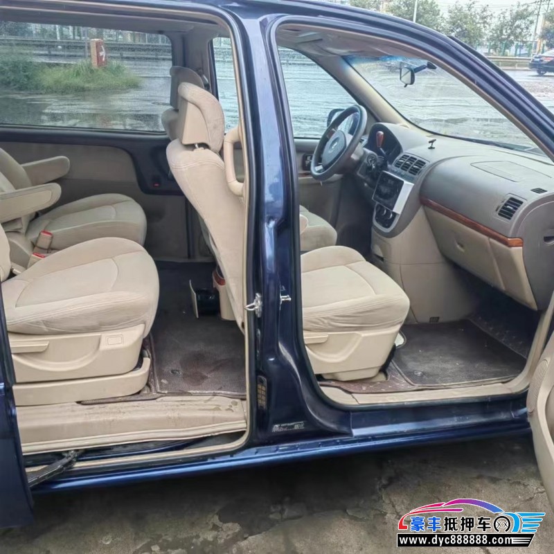 10年别克GL8轿车抵押车出售