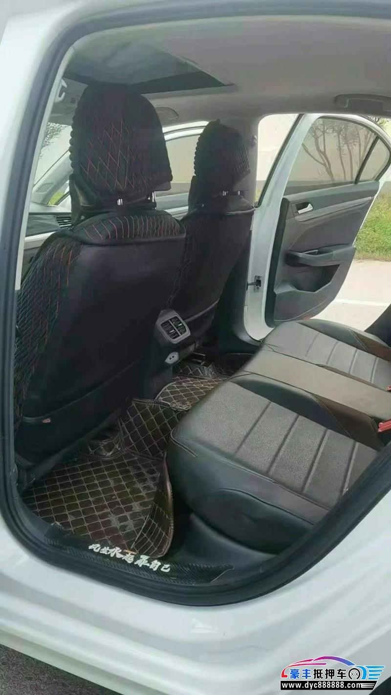 20年大众宝来轿车抵押车出售