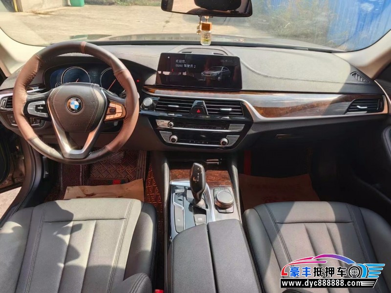 18年宝马5系轿车抵押车出售