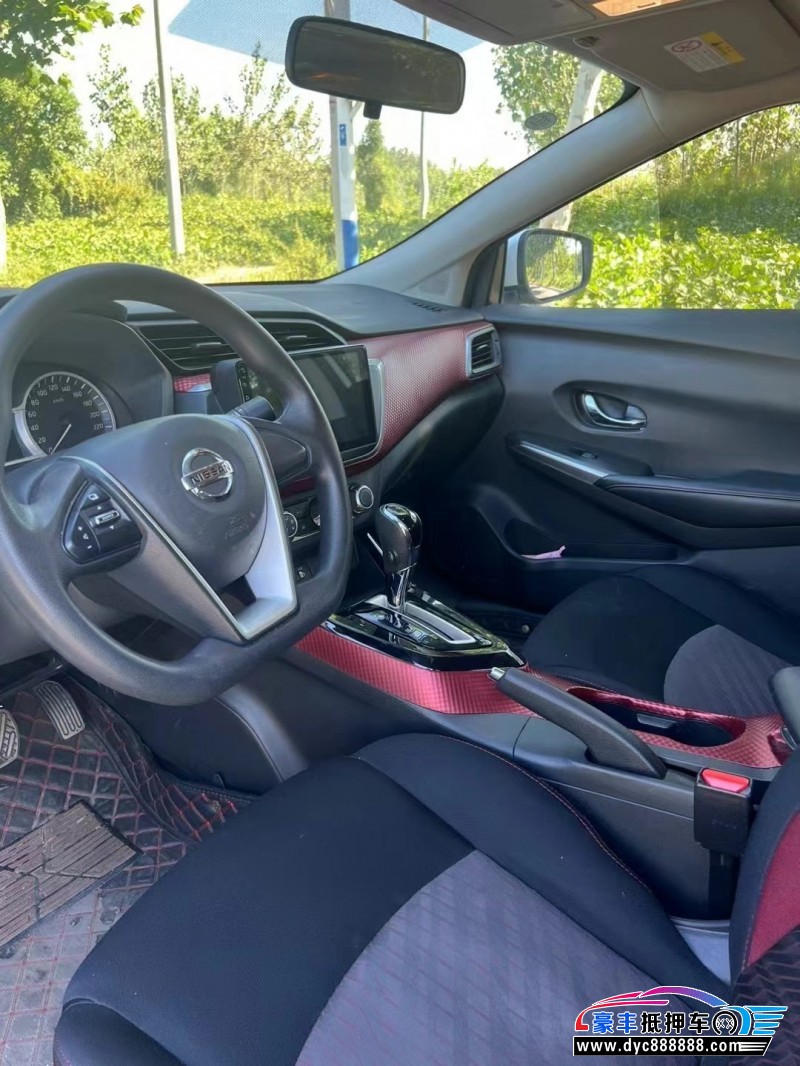 19年日产蓝鸟轿车抵押车出售