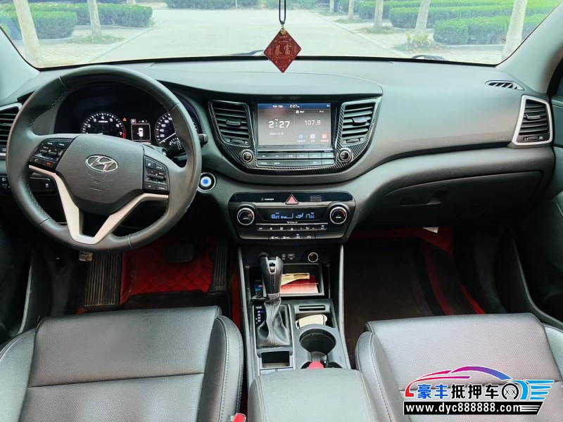 18年现代途胜SUV抵押车出售