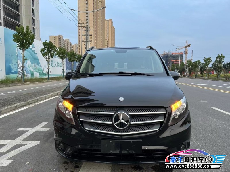19年奔驰威霆MPV抵押车出售