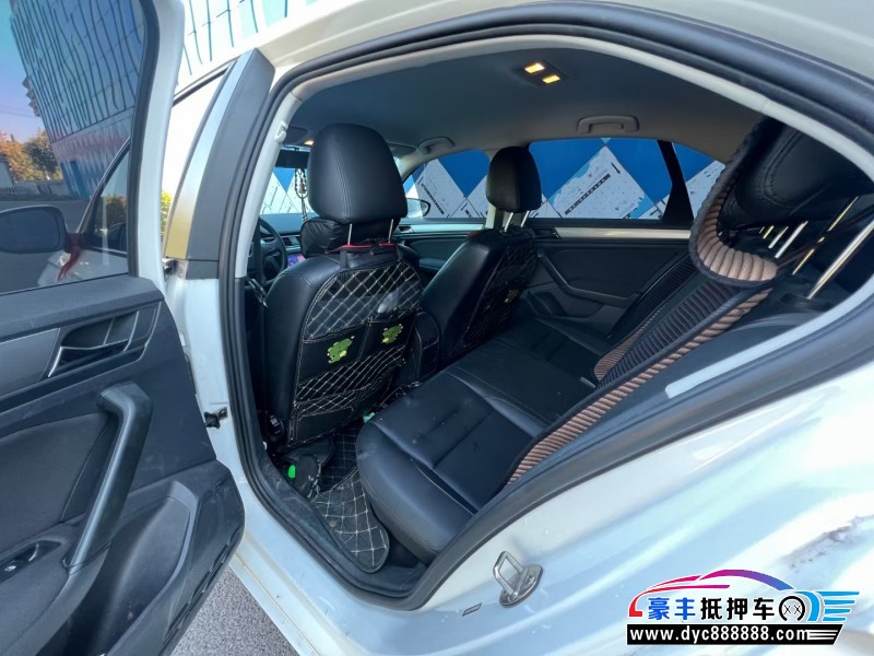 21年大众宝来轿车抵押车出售