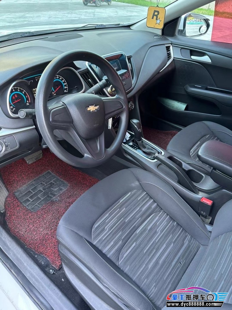 16年雪佛兰科沃兹轿车抵押车出售