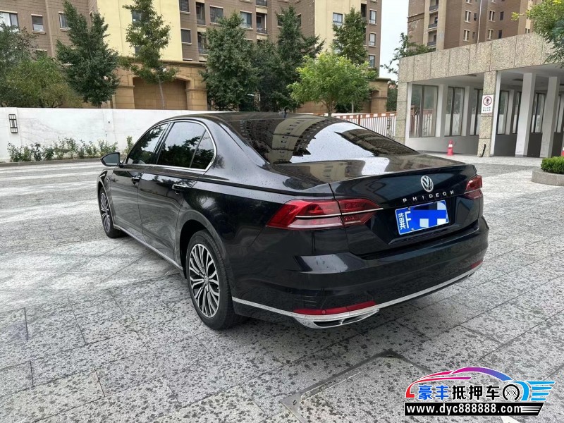 18年大众辉昂轿车抵押车出售