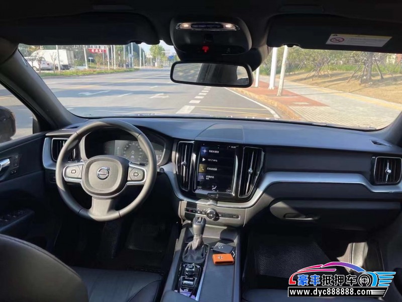 21年沃尔沃XC60SUV抵押车出售
