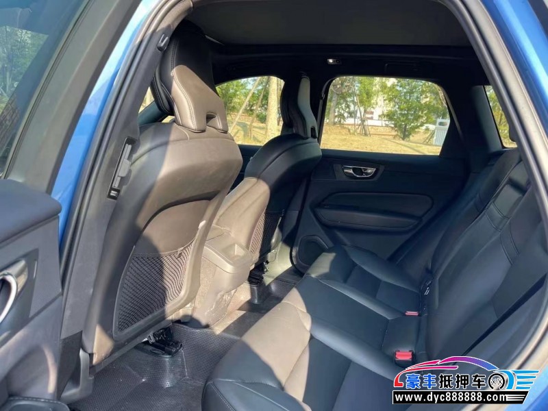 21年沃尔沃XC60SUV抵押车出售