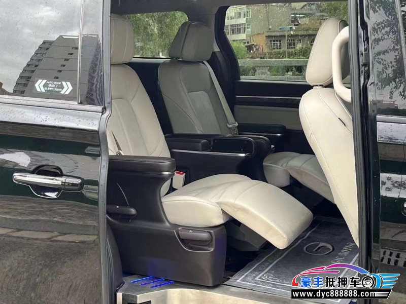 22年传祺M8轿车抵押车出售