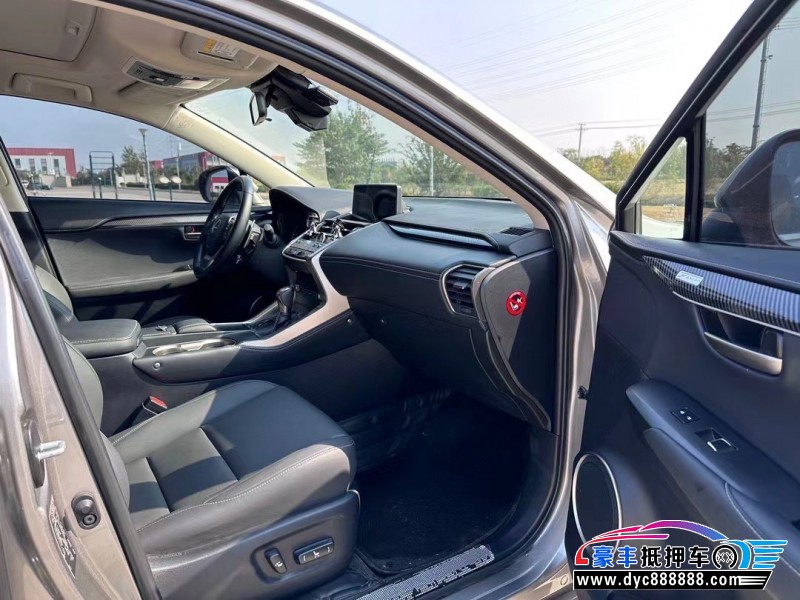 21年雷克萨斯NX轿车抵押车出售