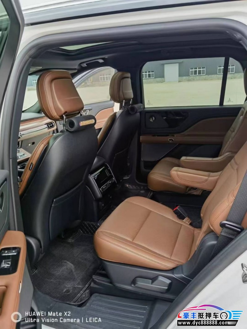 21年林肯飞行家轿车抵押车出售