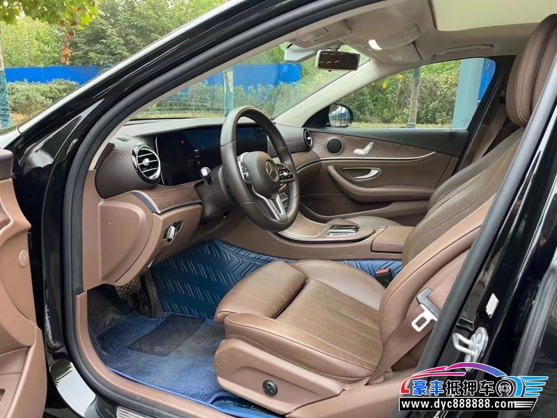 20年奔驰E轿车抵押车出售