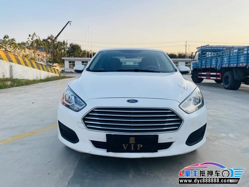 18年福特福睿斯轿车抵押车出售