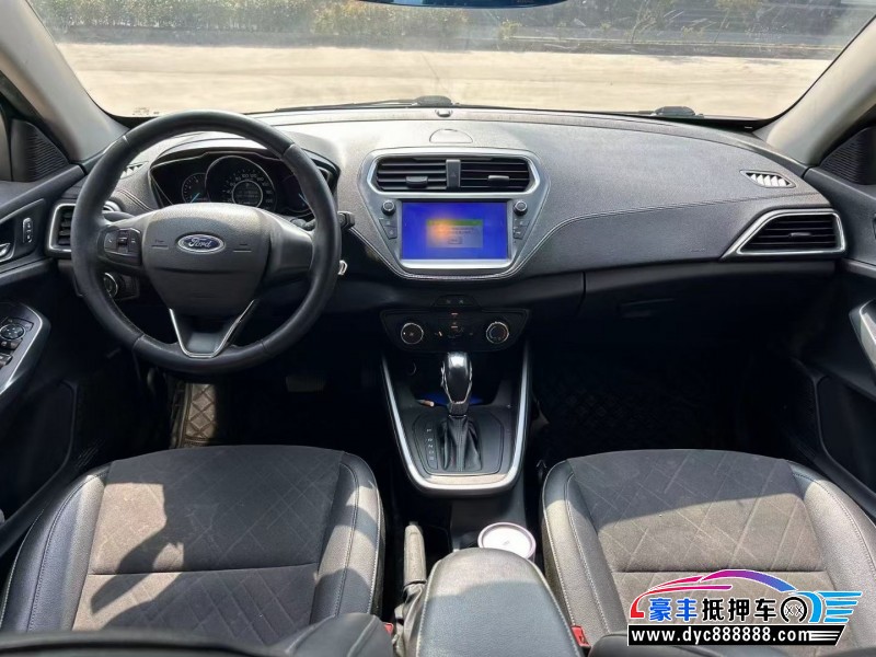 19年福特福睿斯轿车抵押车出售