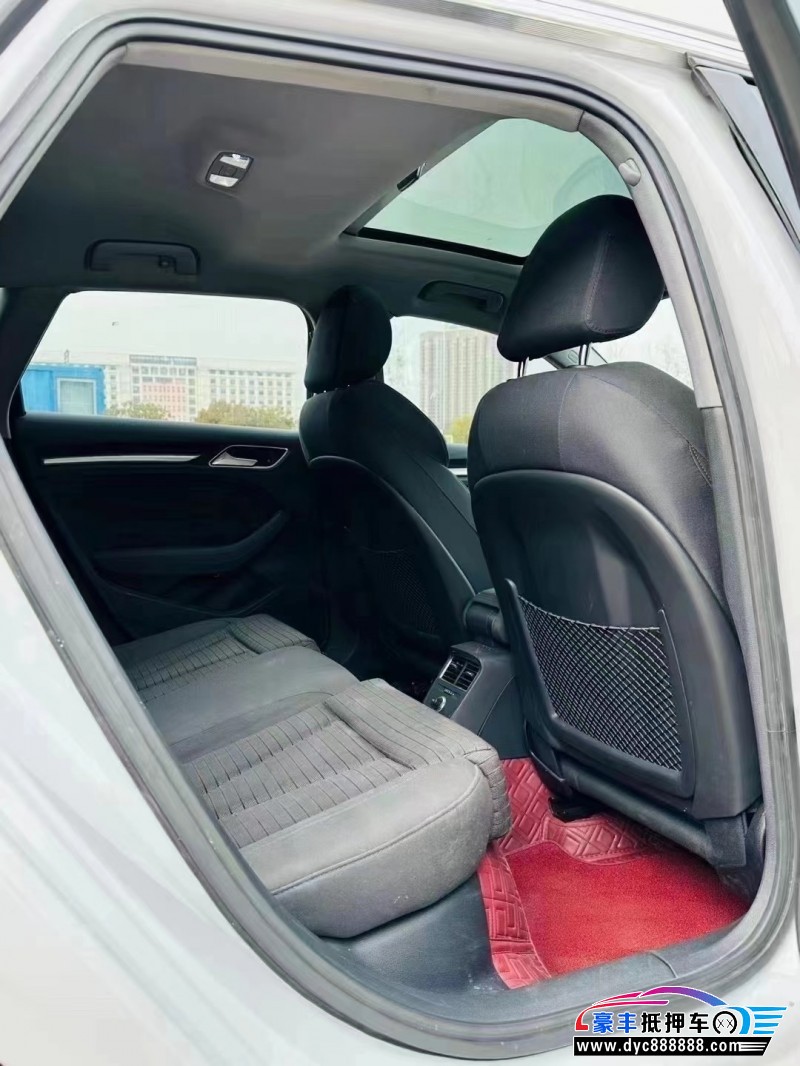 21年奥迪A3轿车抵押车出售