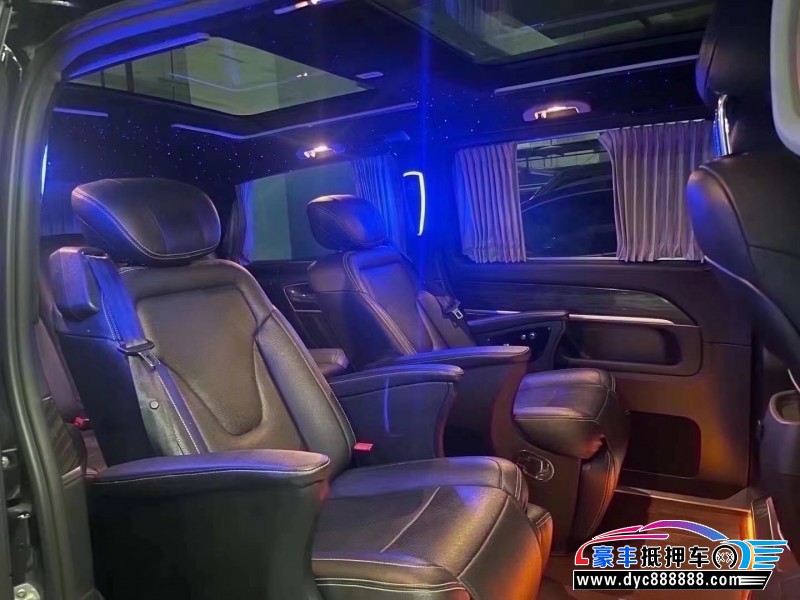 19年奔驰V轿车抵押车出售