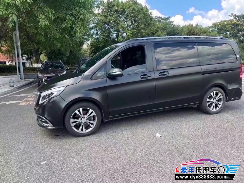 19年奔驰V轿车抵押车出售
