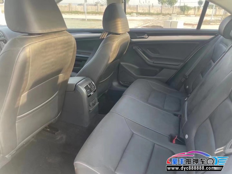 16年大众速腾轿车抵押车出售