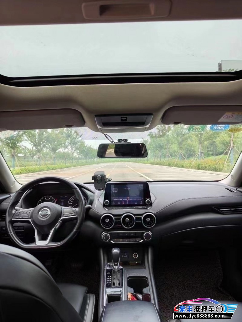 19年日产轩逸轿车抵押车出售