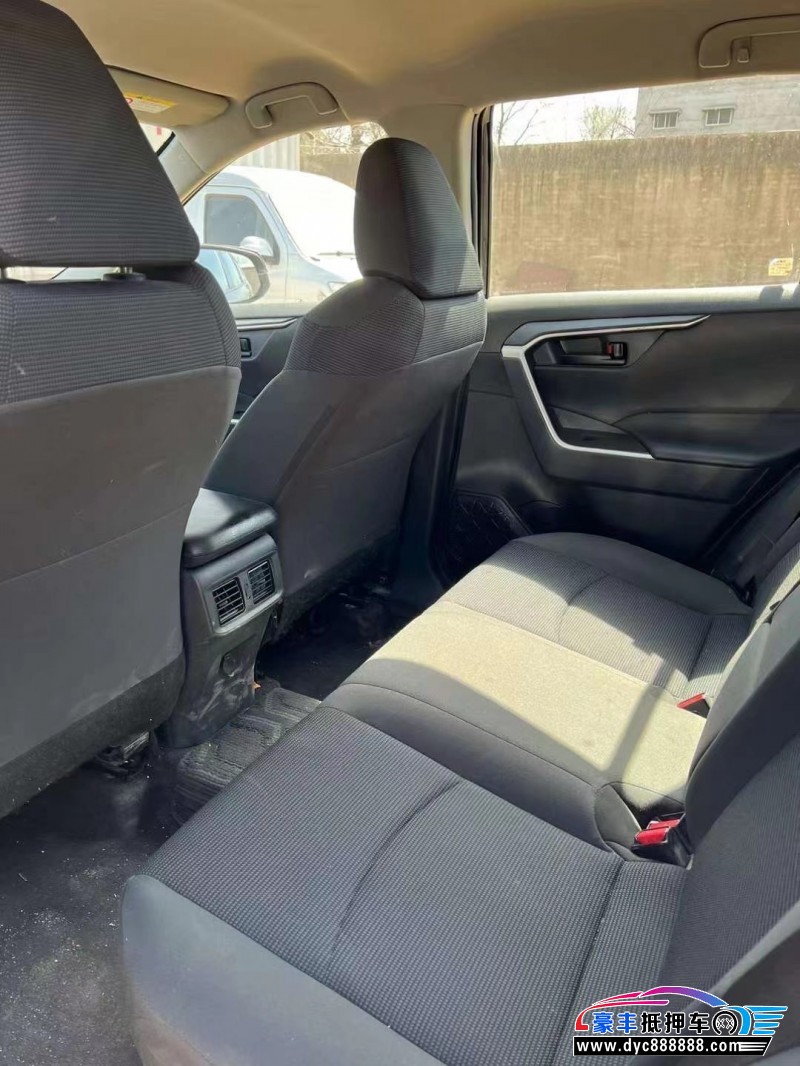 21年丰田RAV4SUV抵押车出售